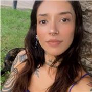 Profesora en Ciencias Sociales apta para todas edades y niveles